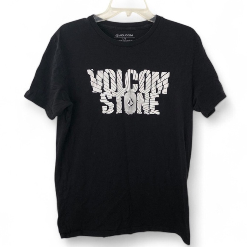 Volcom short sleeve t-shirt size Large